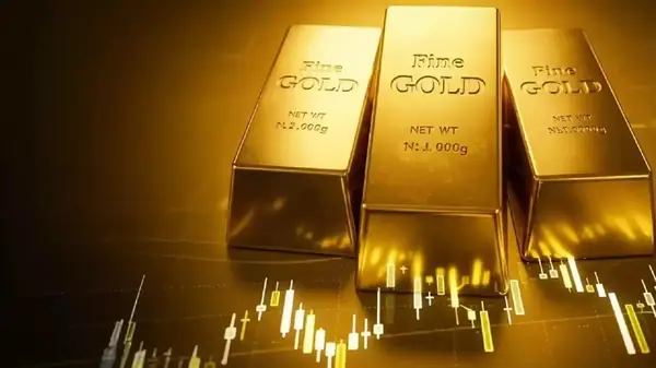Gold Faces Weekly Decline Amid Rising Rate Hike Speculations